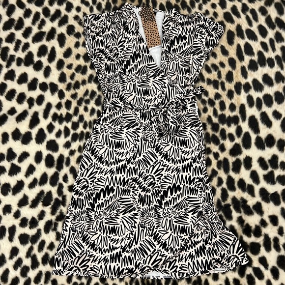 NWT Nooworks Zig Zag wrap dress medium - Picture 6 of 9